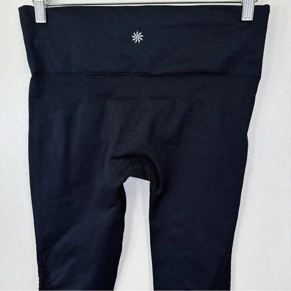 Athleta Breakthrough  Laser Cut Black Capri - Picture 11 of 15